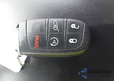 2021 Jeep Grand Cherokee Laredo X 4X4 from USA, damaged, VIN 1C4RJFAG1MC829845